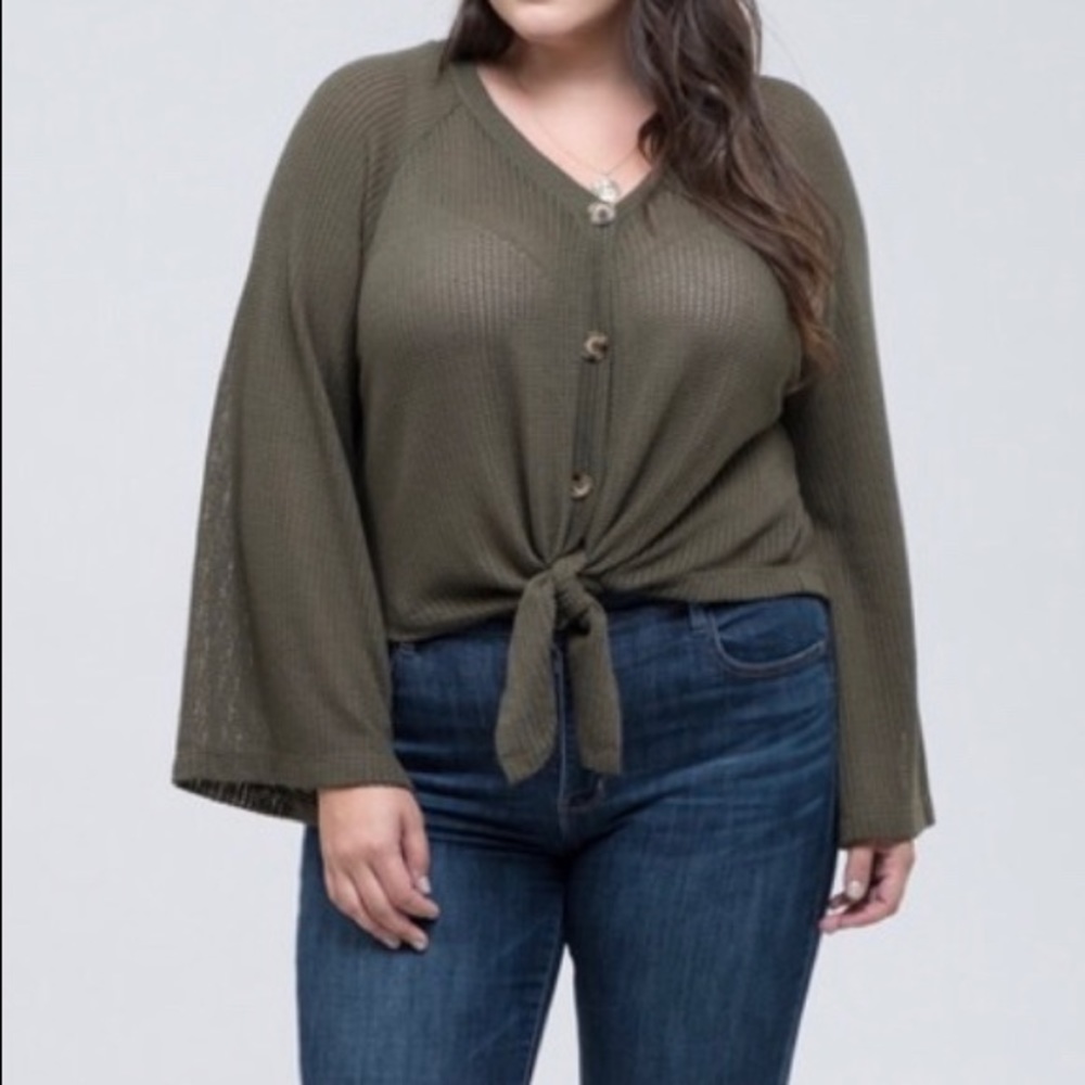 NWT! Plus Size Bell Sleeve Knit Top w/Knotted Tie